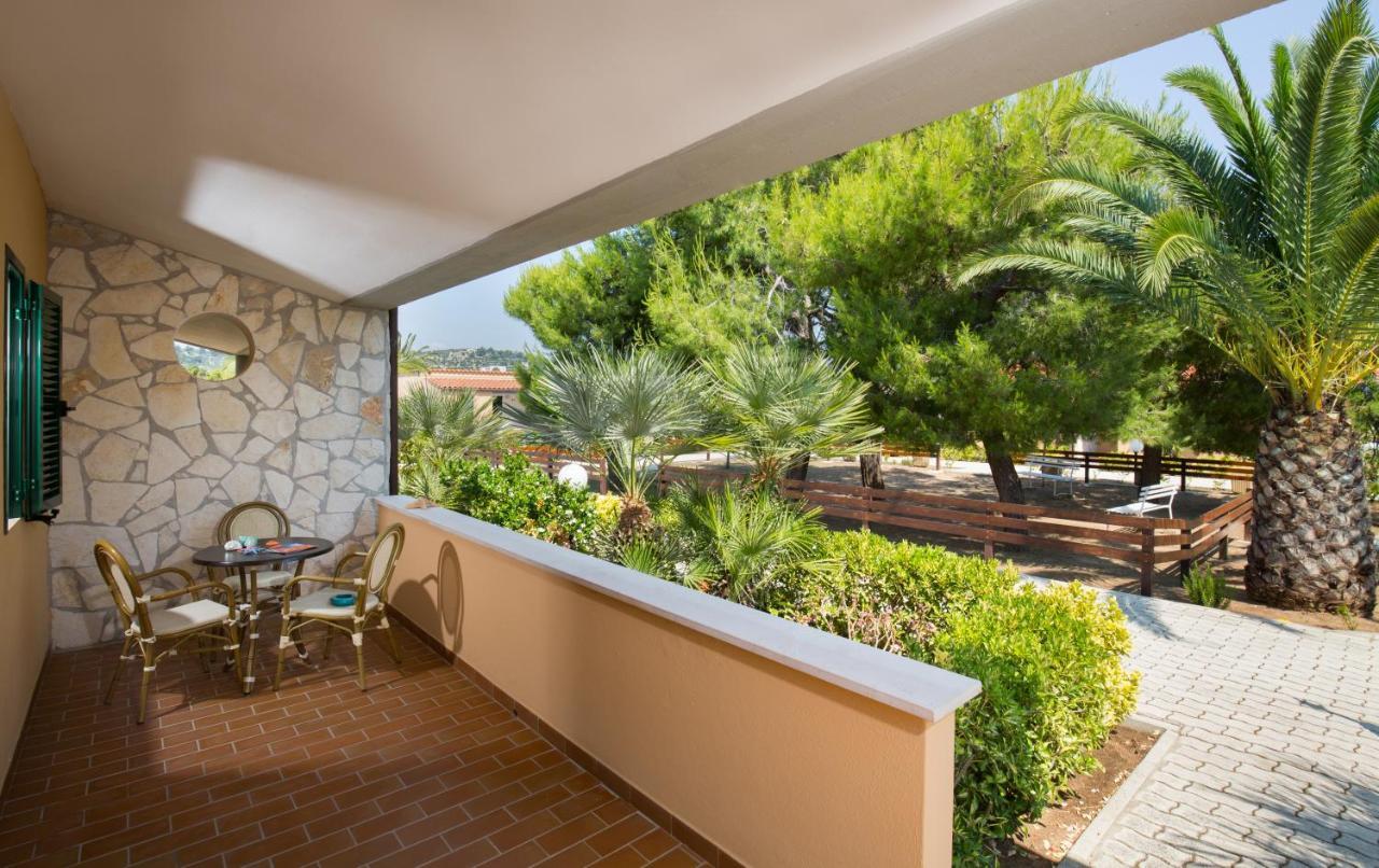 Villaggio Mirage Vieste Buitenkant foto