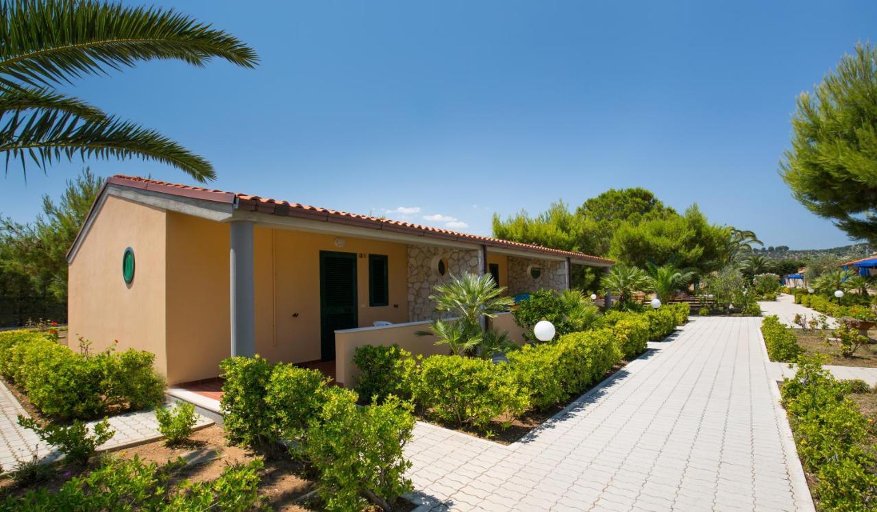Villaggio Mirage Vieste Buitenkant foto