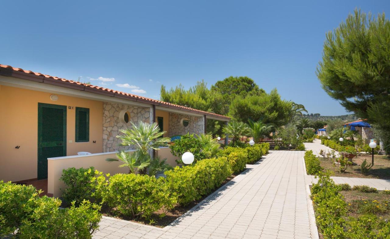 Villaggio Mirage Vieste Buitenkant foto